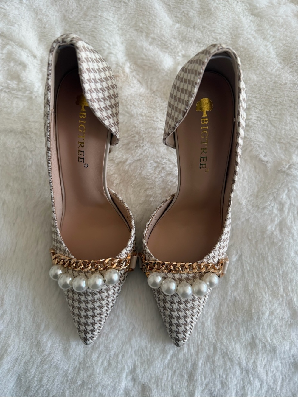 Women's Pearl-Accent Houndstooth Pointed Toe Flats in Beige
